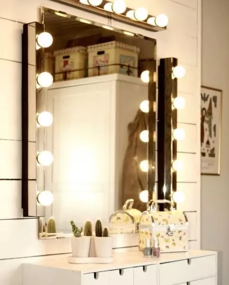 Make-up zrcadlo: Zrcadla make-up umělce s žárovky v plném růstu, na kolech a na stojanu, z dřeva a police, velikosti 16525_76