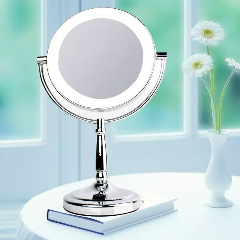 Огледало со шминка осветлена (40 фотографии): Козметички make-uproincing огледало со светилки и шминка за шминка 16532_33