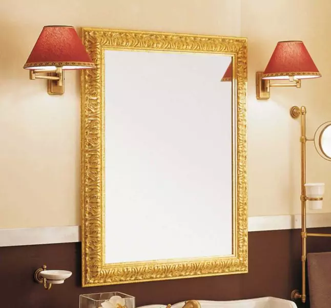 Oglinda machiajului (33 fotografii): Produsul cosmetic și de buzunar montat pe perete, model de la Beurar și Gezatone, Homedics și Babyliss 16533_24