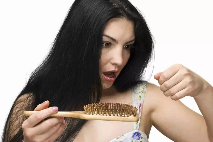 Laminasi rambut oleh sarana profesional di rumah: obat apa yang lebih baik digunakan di rumah? Ulasan perempuan 16586_9
