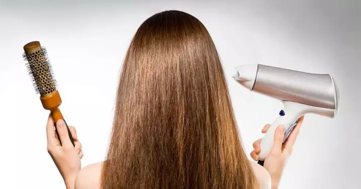 Kimia Buruk untuk Volume Rambut (29 Foto): Apa itu? Teknologi pengeriting kimia untuk rambut pendek dan panjang, ulasan setelah prosedur 16623_29