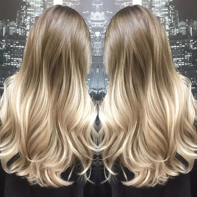 Staining Hair Blond (50 foto's): Trendy Tendencies schilderen kort en lang haar. Hoe blond en donker haar van gemiddelde lengte te schilderen? 16673_11