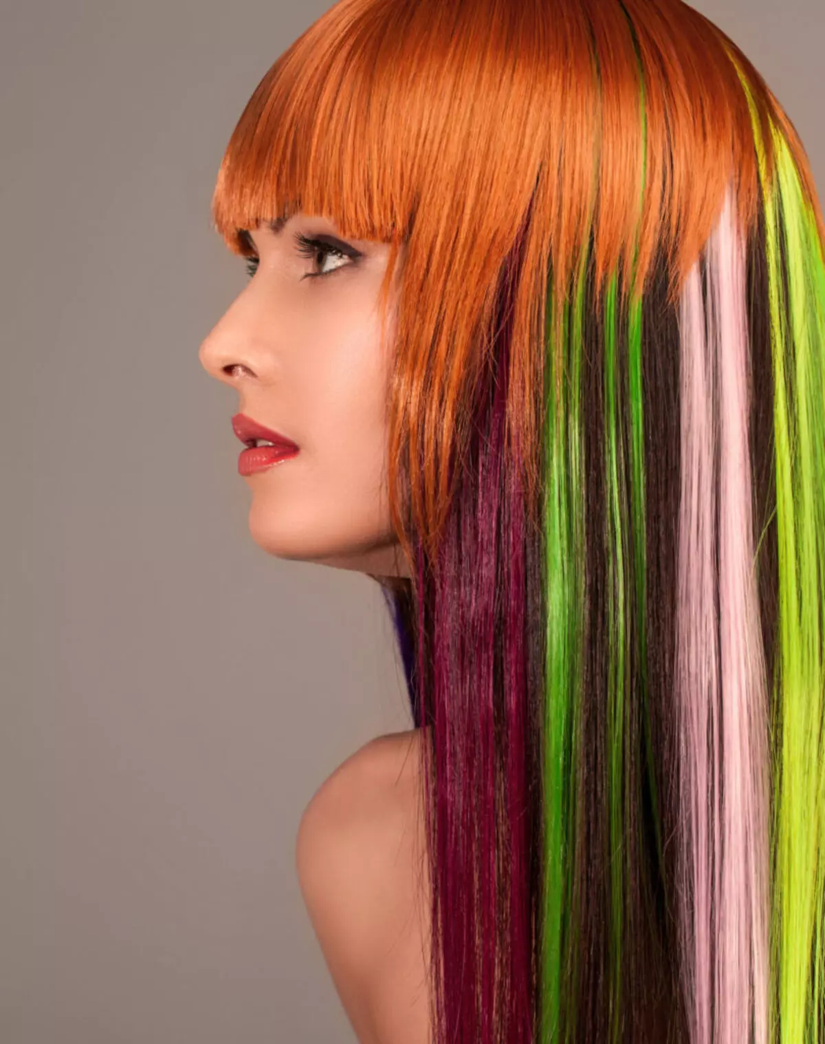 크리 에이 티브 헤어 착색 (59 사진) : 중간 길이, 짧은 길이의 머리카락을 칠합니다. 어두운, 빨간색과 금발 머리카락을 페인트하는 방법? 16675_5