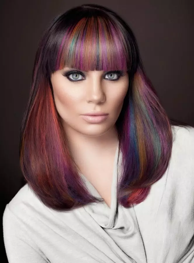 Madingos plaukų spalvos tendencijos (139 nuotraukos): žiemos nauji produktai įvairių šukuosenų, modernių stilingų moterų plaukų spalvų dažymui 16677_73