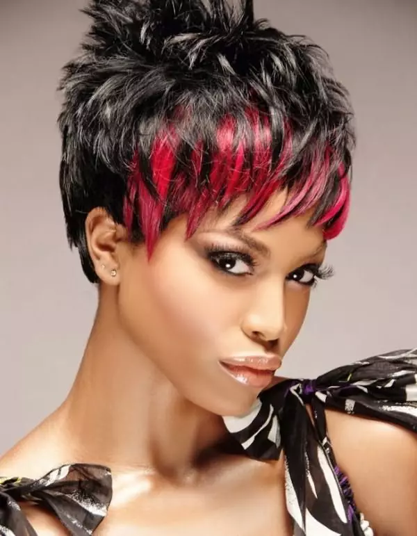 Módne tendencie farbenie vlasov (139 fotografií): Zimné nové produkty v maľbe rôznych účesov, moderné štýlové farby ženských vlasov 16677_91