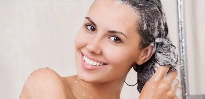 Šampūnas po Botox plaukų: supainiotų šampūnų sąrašas. Kas šampūnas yra geriau nuplauti galvą po Botox? 16736_27