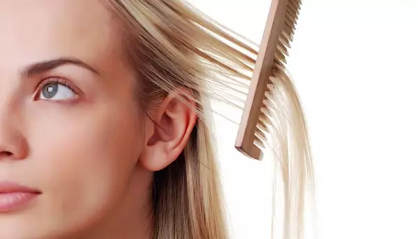 Pflege dünnes Haar: Verfahren zur Wiederherstellung dünner und seltener Haare in der Kabine und zu Hause 16765_9
