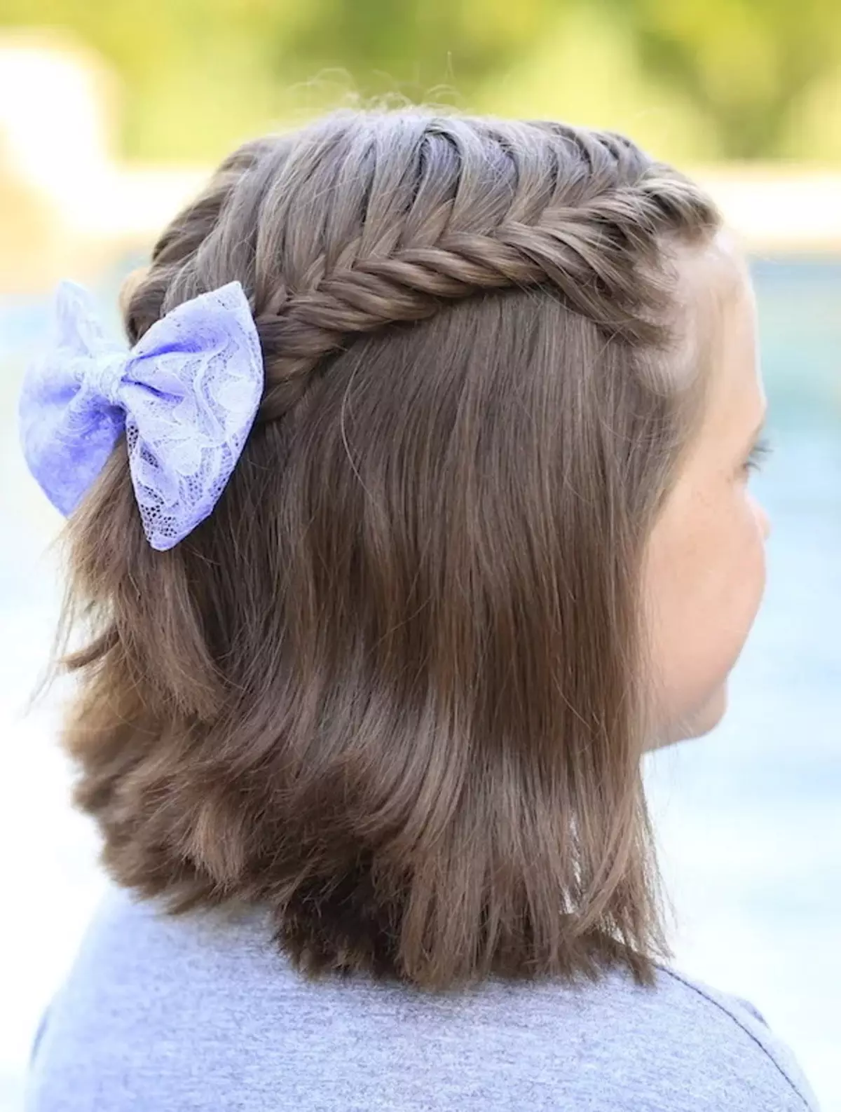 Fryzury na krótkie włosy dla dziewczyn (67 zdjęć): piękne fryzury dla dzieci do płynnych włosów w domu, fryzury na Kara dla małych dzieci 16793_5