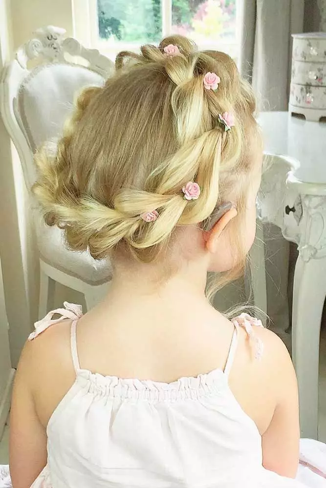Hairstyle - Basket for Girls (26 photos): How to weave a braid-basket around head step by step? How to make a children's hairstyle with a girl with medium and other lengths? 16796_12