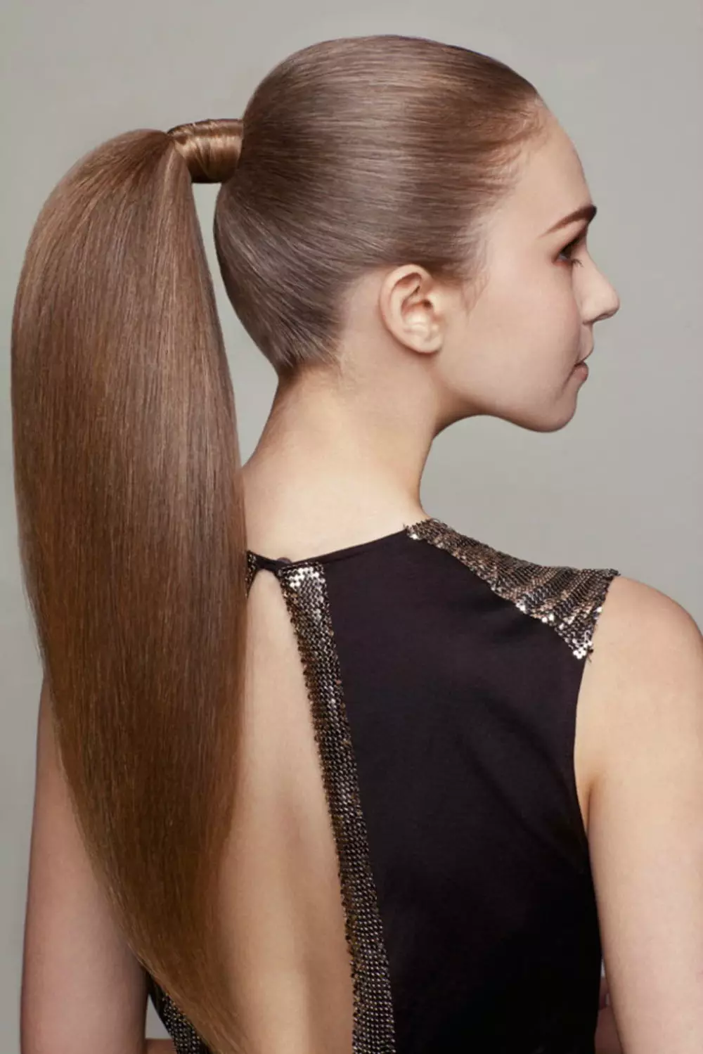 Gaya rambut untuk gadis remaja (69 foto): gaya rambut bergaya dengan rambut longgar, pilihan untuk rambut panjang dan panjang rambut panjang, pilihan gaya rambut yang indah dan sejuk untuk kanak-kanak perempuan 12, 14 dan 15 tahun 16842_41