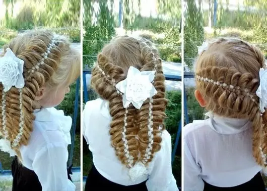 Kiểu tóc với cung tên cho các cô gái (35 ảnh): Chúng tôi làm kiểu tóc của trẻ em với hai cung cho trẻ em có mái tóc dài và ngắn 16843_20