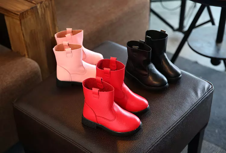 Separuh kasut untuk kanak-kanak perempuan: musim sejuk, demi-musim dan musim luruh, putih, oren dan model warna lain, kulit dan dirasai 1685_3