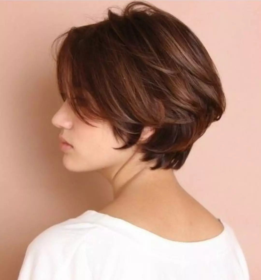 Extended Bob (59 photos): haircuts for long hair, multi-layer hairstyles with elongation 16862_20