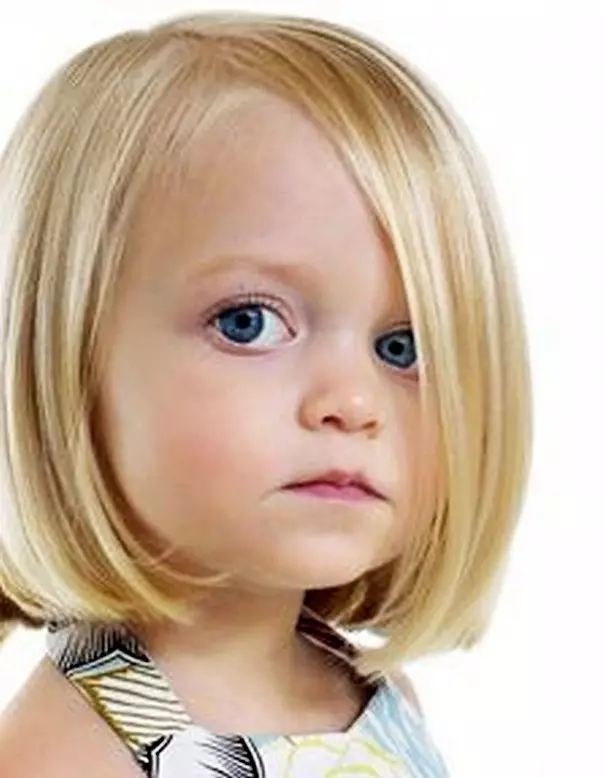 4-6 yaşında bir qız (30 şəkil) üçün saçını: nazik qısa saç ilə uşaqlar üçün saçını seçin, qızlar 3 il uşaq variantları 4 il və 5 il 16891_15