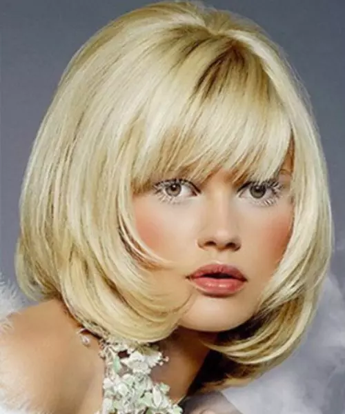 Kare blond (47 fotot): Kas soeng sobib blondile? Valge Kara omadused tukkide ja ilma ilusate näideteta 16906_9