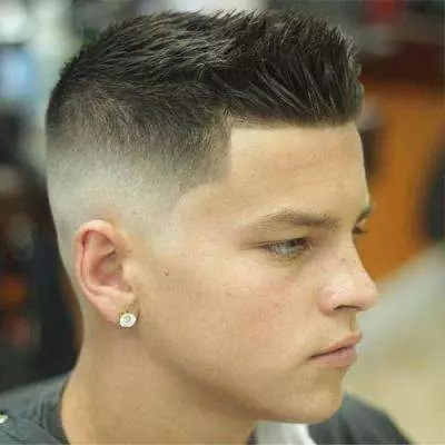 Short haircuts for teenage boys (40 photos): Fashionable hairstyles for short hair, stylish haircuts for guys 16940_30