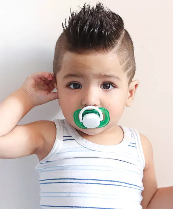 小男孩的理发（43张照片）：2年的儿童发型，时尚婴儿发型为一年的男孩 16950_16