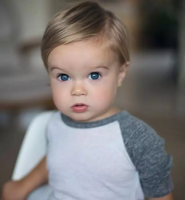 小男孩的理发（43张照片）：2年的儿童发型，时尚婴儿发型为一年的男孩 16950_22