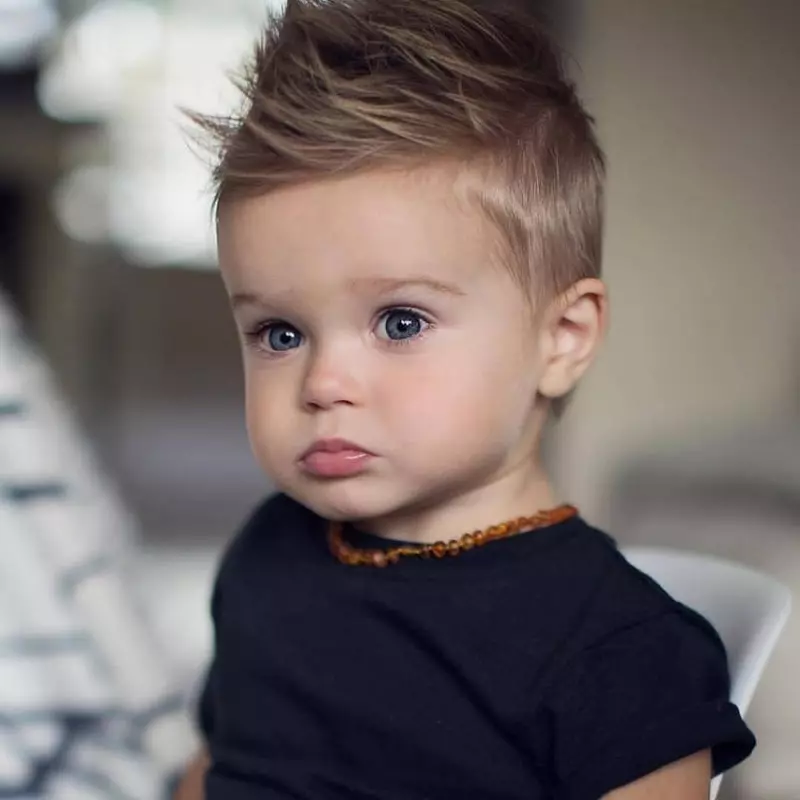 Haircuts little boys (photo 43): hairstyles for kids 2 years old, trendy haircuts for children one year old boy 16950_29