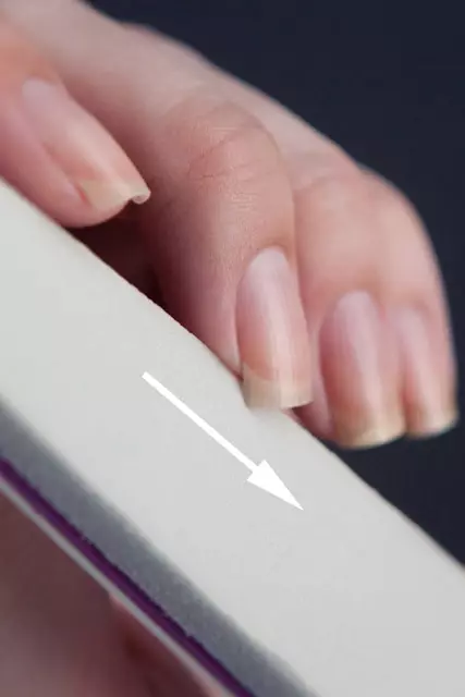 Hoe spijkervorm te maken? 60 foto Hoe goed de prachtige nagels thuis te geven? Hoe te stapelen op Step Nails met een slijpmachine? 17020_53