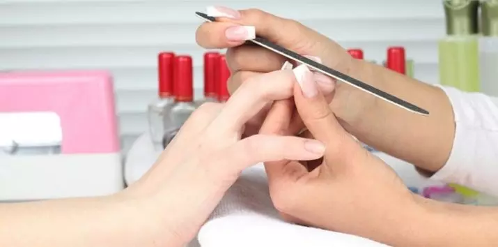 Hvordan lage nagelform? 60 Foto Hvordan ordentlig gi de vakre neglene hjemme? Hvordan trinnvise negler med en slipemaskin? 17020_59