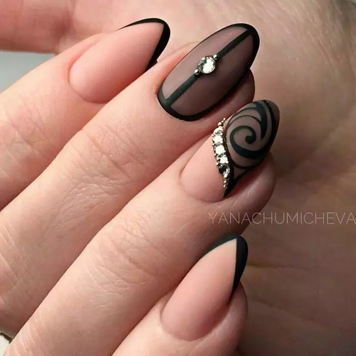Oval nagelform (68 bilder): hur man gör oval på långa naglar hemma? 17024_46