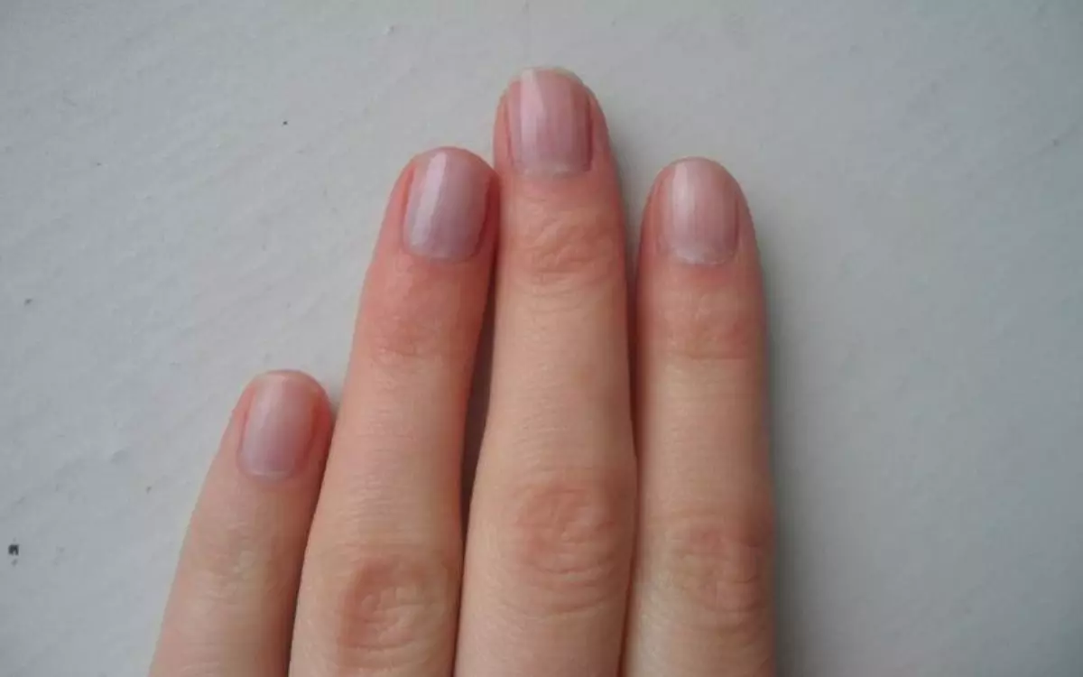 Hur man väljer naglarens form? 19 Bilder Hur man väljer rätt manikyr under fingrarna och formen på handen? 17025_4