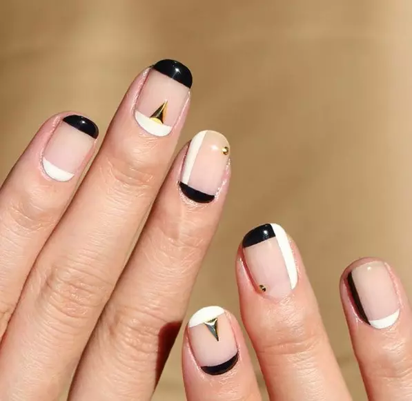 كەڭ nails (28 سۈرەت) كۈنى Manicure: thumb كۈنى تىرناق لايىھە 17044_26