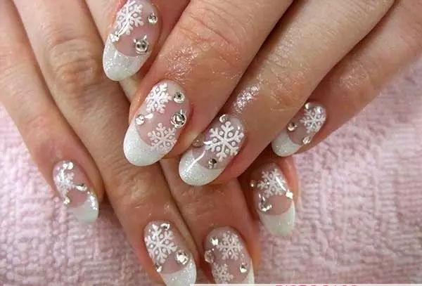 ٽوس ميخن واريء (46 فوٽن) تي Franch: ٽوس جي صورت ۾ فرانسيسي کيل manicure 17048_29