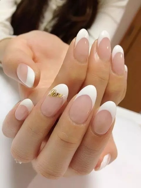 Franch em unhas ovais (46 fotos): manicure francês na forma de oval 17048_3