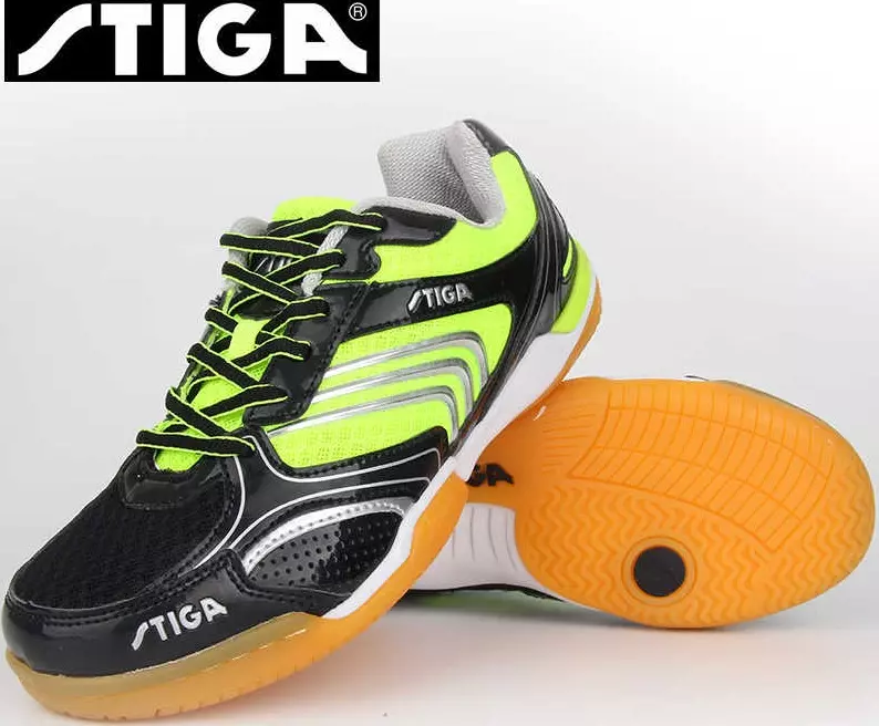 Desk Tennis Sneakers: Butterfly, Asics kaj Adidas Ŝuoj. Kiel elekti la plej bonajn sportŝuojn por la ludo? 1706_14