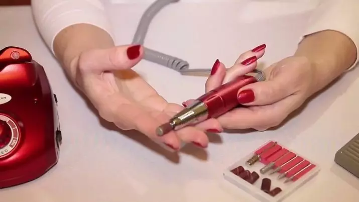 Machine voor Manicure (55 foto's): Hoe kies je het beste manicureapparaat - Professionele machine met genagelde nozzles? Wat is beter geschikt voor thuismanicure? Beoordelingen 17082_42