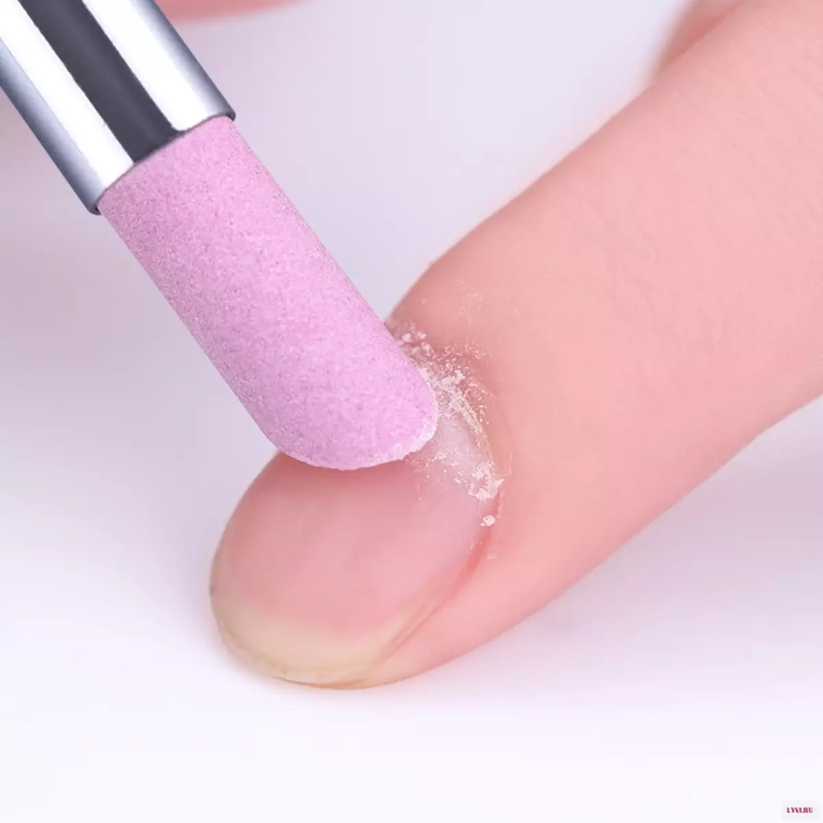 Cuticle Pink: Çfarë duhet të zgjidhni një lazer, qeramik apo diamant? Si ta përdorni atë për të hequr cuticle? Shqyrtime 17086_11
