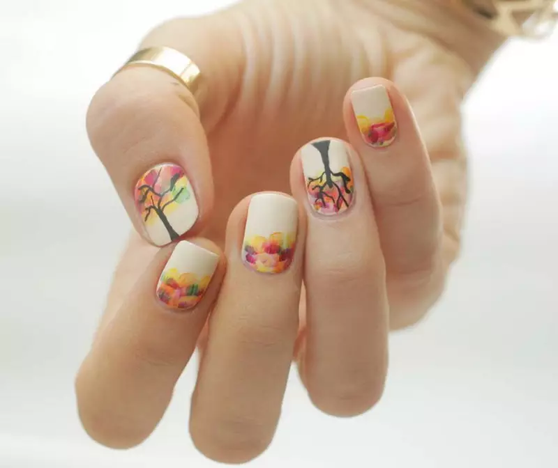 manicure Bright li ser bizmaran kurt de (62 photos): options design li rengên ronahiyê. Hilbijartina flowers boyaxa 17106_37