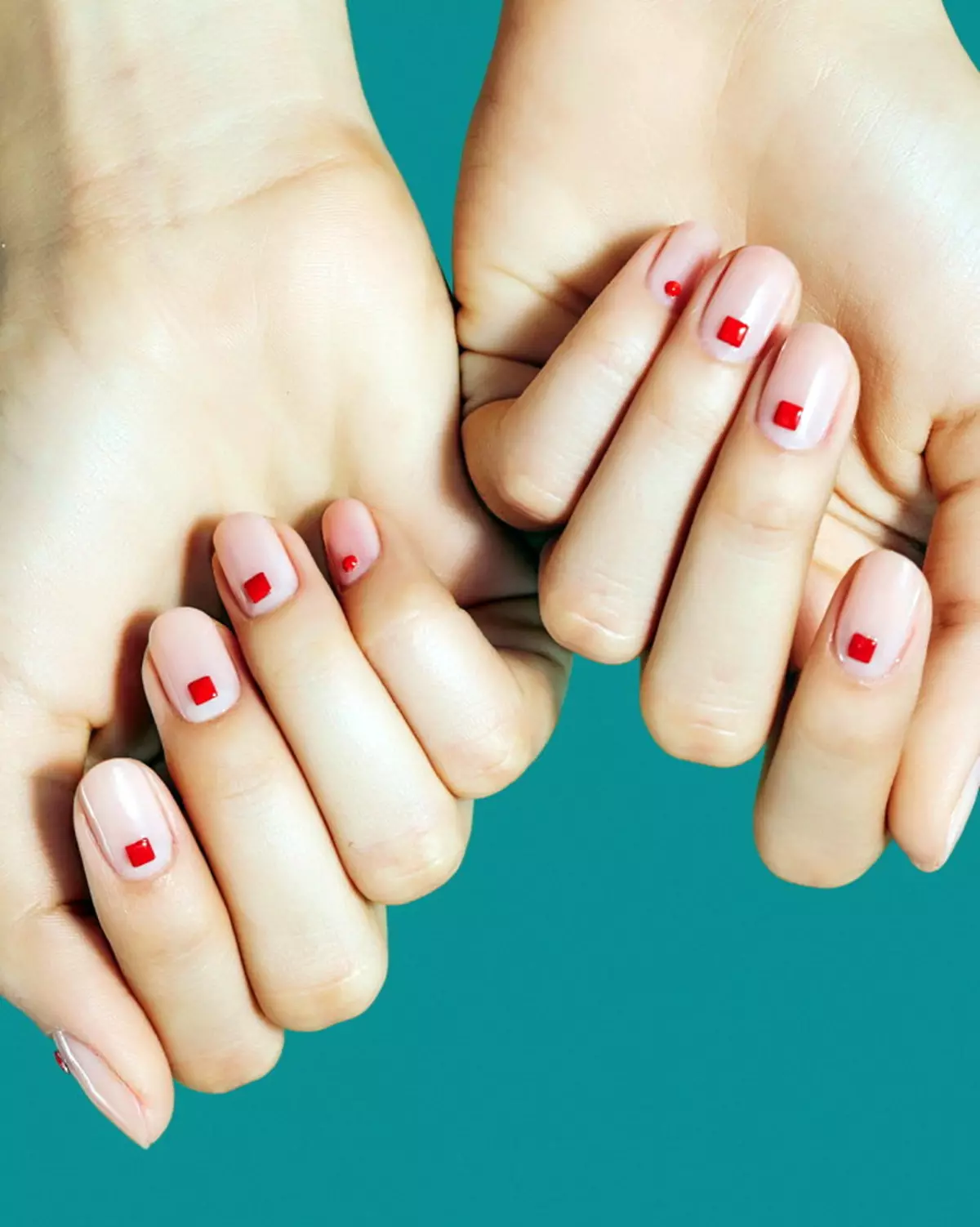 Letni manicure na krótkich paznokciach (86 zdjęć): Warianty jasny i piękny design na lato. Łatwe i proste pomysły na manicure dla nastolatków 17115_13