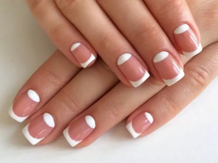 Letni manicure na krótkich paznokciach (86 zdjęć): Warianty jasny i piękny design na lato. Łatwe i proste pomysły na manicure dla nastolatków 17115_79