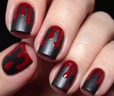 Manicure vermelho em unhas curtas (66 fotos): Idéias de design para manicure monofônico, preto e vermelho, vermelho e branco, com strass e outra decoração 17126_29