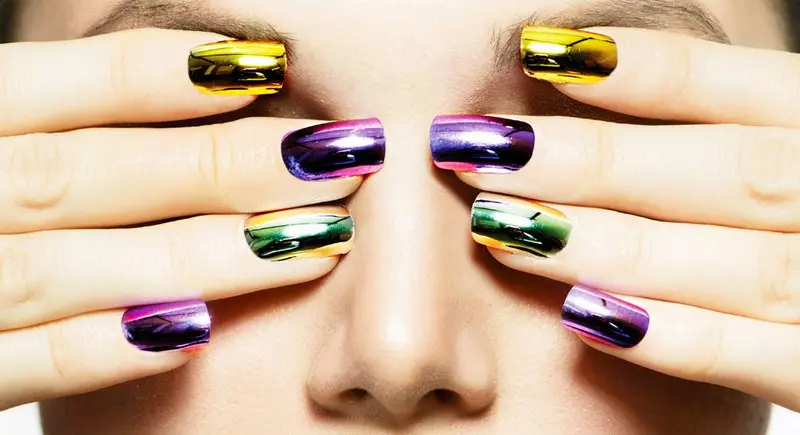 Multicolored Nail Design (84 foton): Kombinationer av olika färger i en manikyr. Hur man gör naglar med lacker av flera nyanser hemma? 17167_48