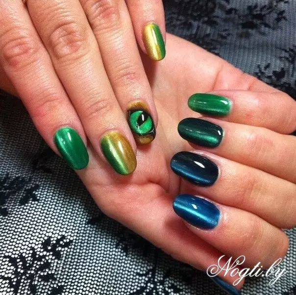 Multicolored nail design (84 photos): combinations of different colors in a manicure. How to make nails with varnishes of several shades at home? 17167_60