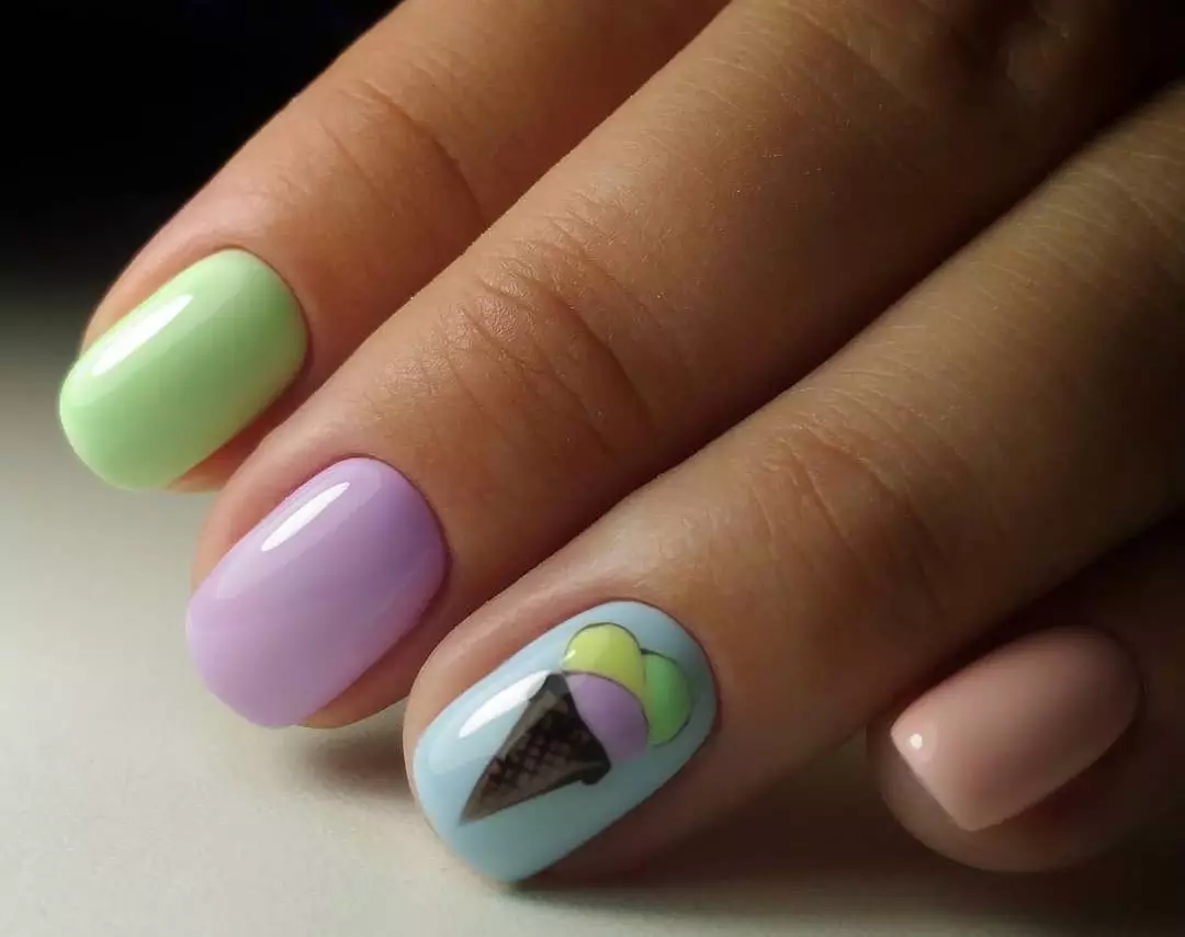 Design per unghie multicolore (84 foto): combinazioni di diversi colori in una manicure. Come fare le unghie con vernici di diverse tonalità a casa? 17167_8