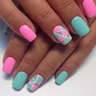 Pink-turquoise manicure (52 foto): unghie design in turchese combinato con vernice rosa 17174_35