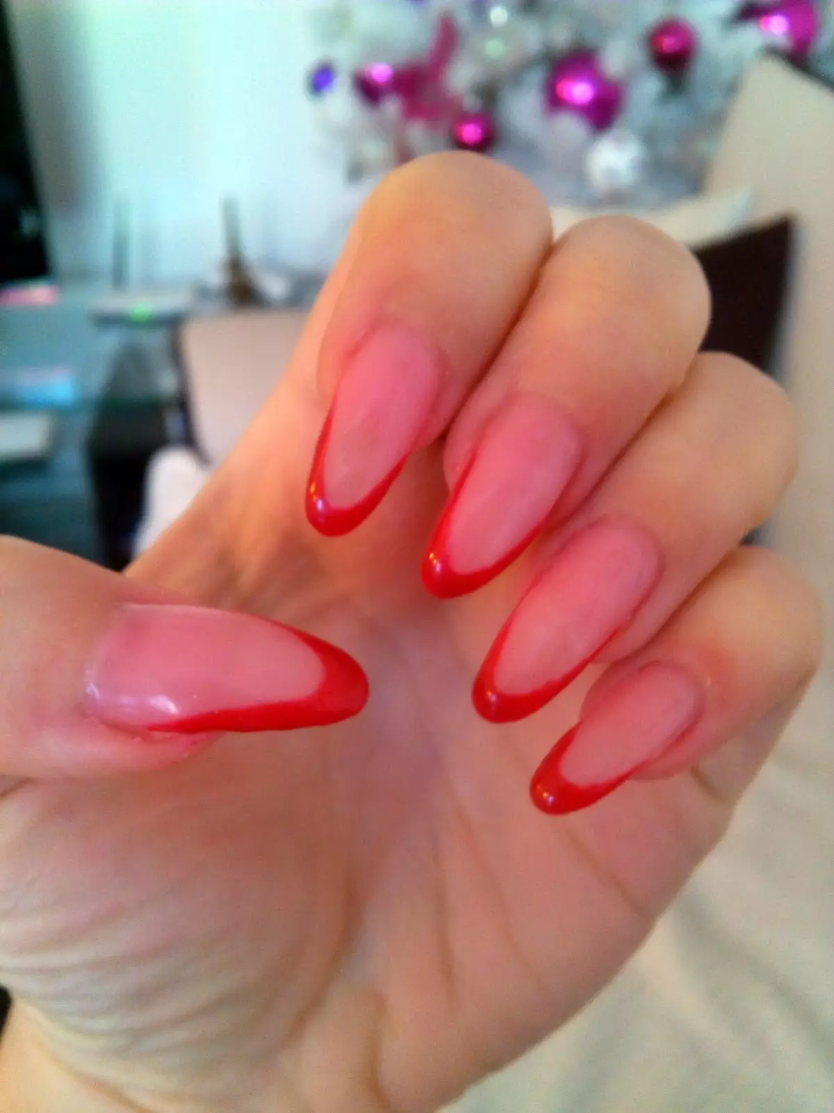 Manicure Vermelho-Pink (26 fotos): Idéias de design de unhas 17196_12