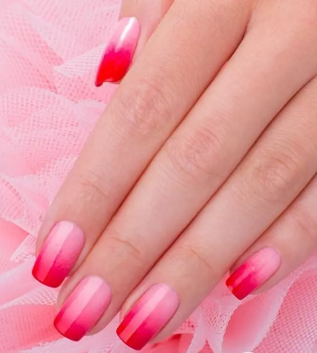 Red-pink manicure (26 photos): nail design ideas 17196_16