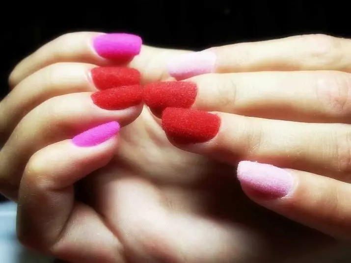 Red-Pink Manicure (26 billeder): Nail Design Idéer 17196_2