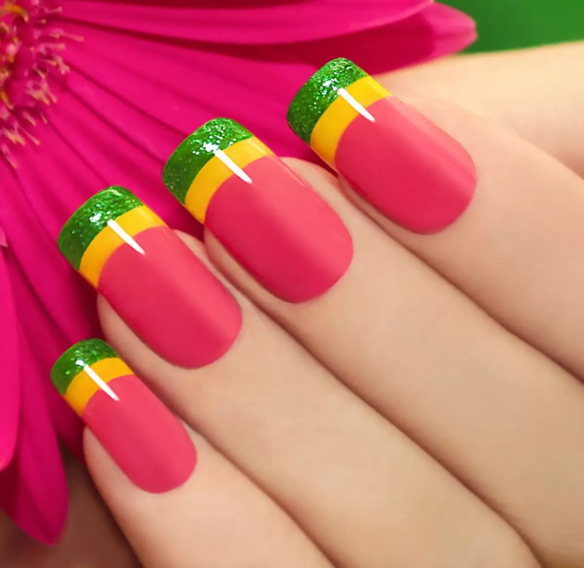 Mooie zomer manicure (75 foto's): Kies een stijlvol en chique ontwerp op de nagels voor de zomer 17197_39