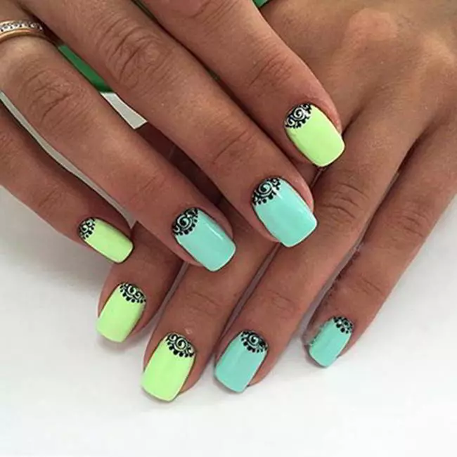 Mooie zomer manicure (75 foto's): Kies een stijlvol en chique ontwerp op de nagels voor de zomer 17197_43