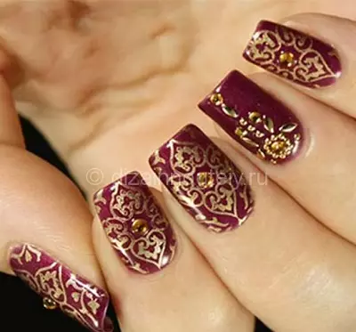 Marsala Color Manicure (60 bilder): Nail Design med Marsala Lakk, Ideer til Bryllup Manikyr 17204_60
