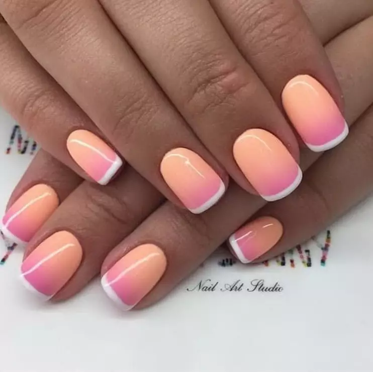 Peach Manicure (86 foto's): Helder perzikkleurig nagelontwerp, zachte poeder manicure matte vernis 17211_72