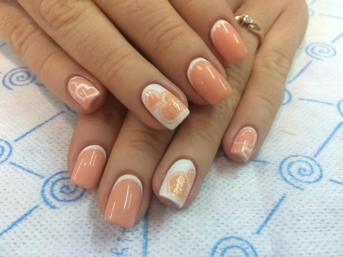 Peach Manicure (86 myndir): Björt ferskja-lituð naglihönnun, blíður duft manicure matt lakki 17211_73