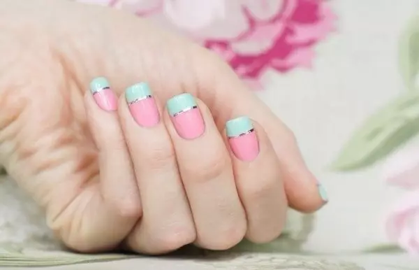 Mint-Umutuku Manicure (Amafoto 40): Mint Ibara ryimisumari 17215_22